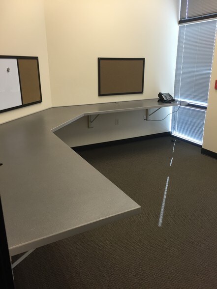 More Photos Of 8524 Steilacoom Blvd SW, Lakewood Storefront Retail Office For Lease