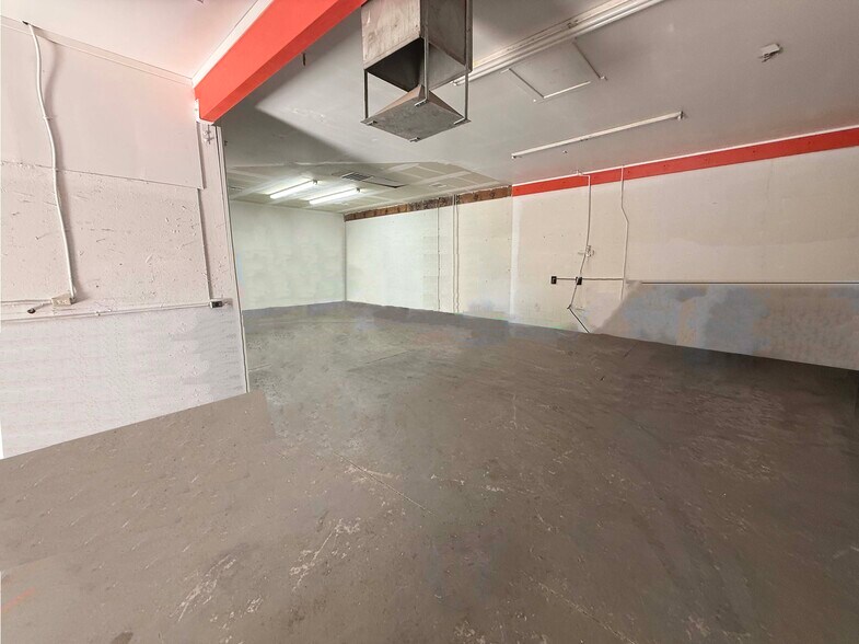 More Photos Of 17252 E Falcon Dr, Fountain Hills Warehouse For Lease