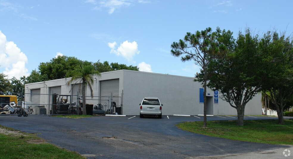 Primary Photo Of 5576 Doug Taylor Cir, Saint James City Warehouse For Lease