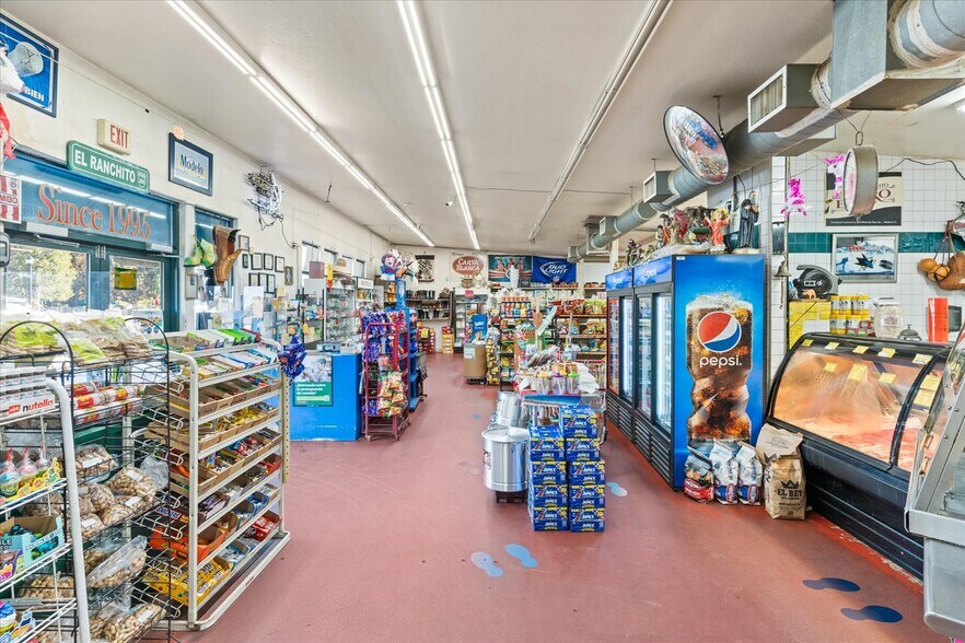 More Photos Of 10448 CA-99, Live Oak Supermarket For Sale