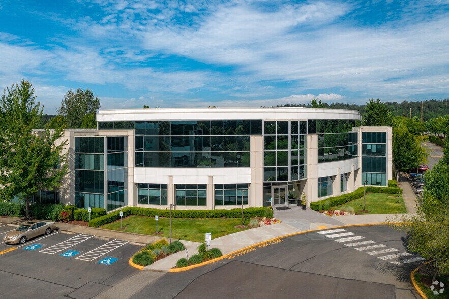 More Photos Of 18300 NE Union Hill Rd, Redmond Office For Lease