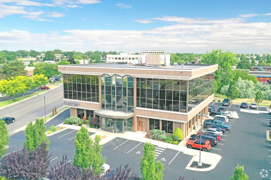 More Photos Of 1060 Jadwin Ave, Richland Office For Lease