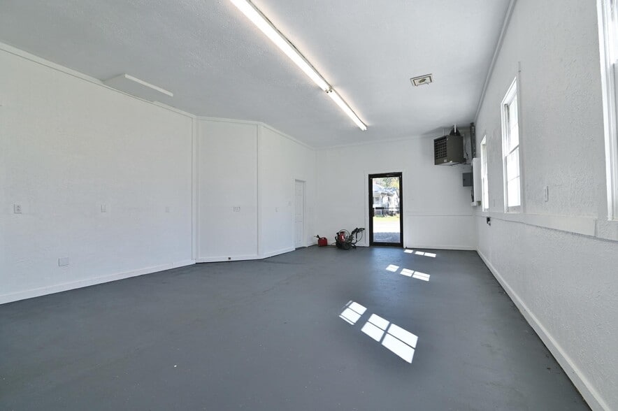 More Photos Of 1759 US Hwy Bsn 340 W, Stanley Auto Dealership For Sale