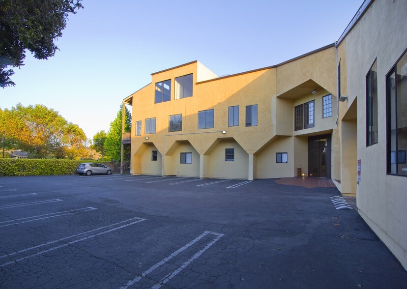 More Photos Of 3855 Via Nona Marie, Carmel Office For Lease