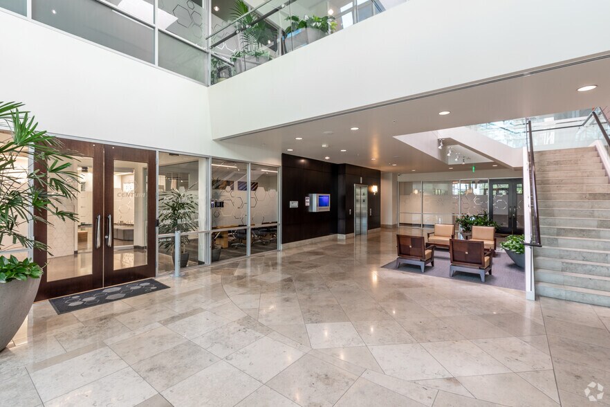 More Photos Of 19820 N 7th Ave, Phoenix Office For Lease