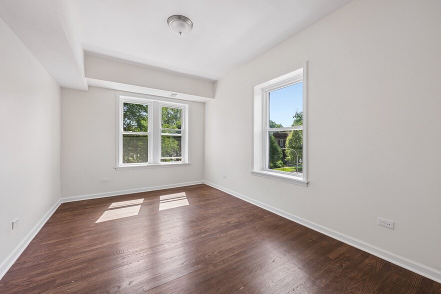 More Photos Of 2666-2670 E 78th St, Chicago Apartments For Sale