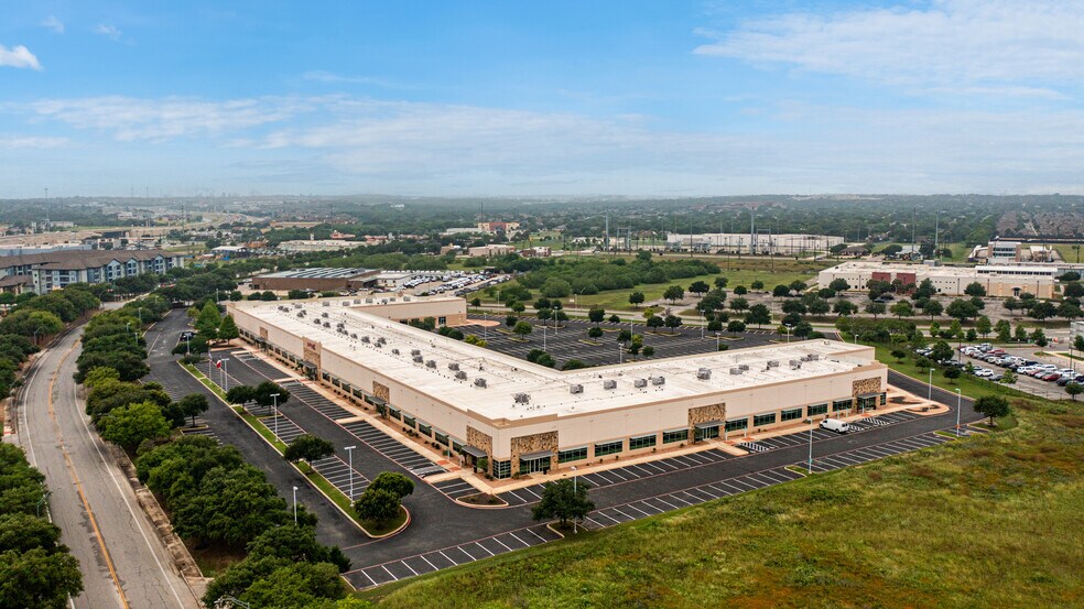 More Photos Of 654 Richland Hills Dr, San Antonio Light Distribution For Lease