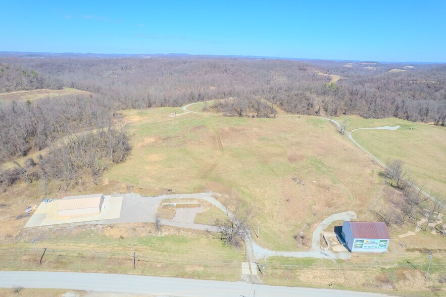 More Photos Of 651 E Pittsburgh St, Greensburg Warehouse For Lease