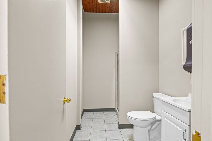 More Photos Of 55 Pine St, Providence Office For Sale