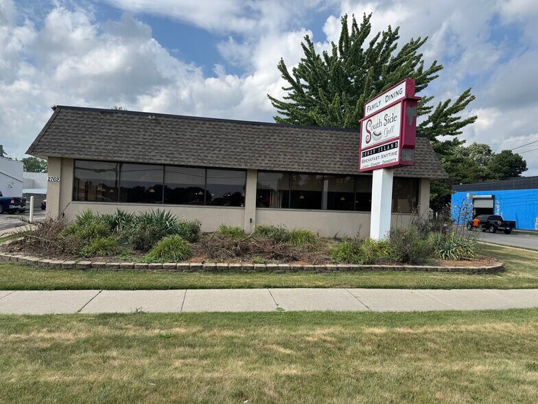 More Photos Of 2769 E 9 Mile Rd, Warren Restaurant For Sale