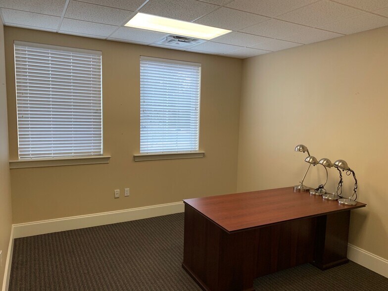 More Photos Of 6267 Old Water Oak Rd, Tallahassee Unknown For Lease