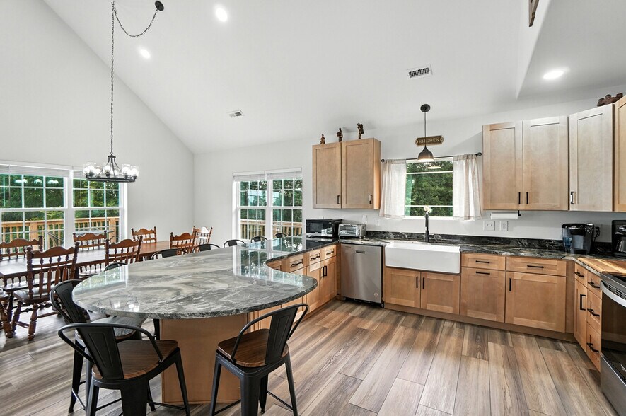 More Photos Of , Marshville Unknown For Sale