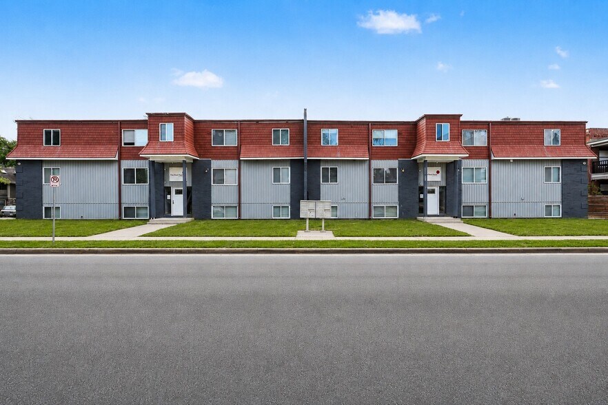 Primary Photo Of 3240-3244 Harrison St, Kansas City Apartments For Sale