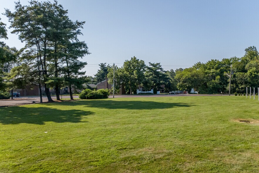 More Photos Of 329 Lincoln Hwy, Fairless Hills Warehouse For Sale