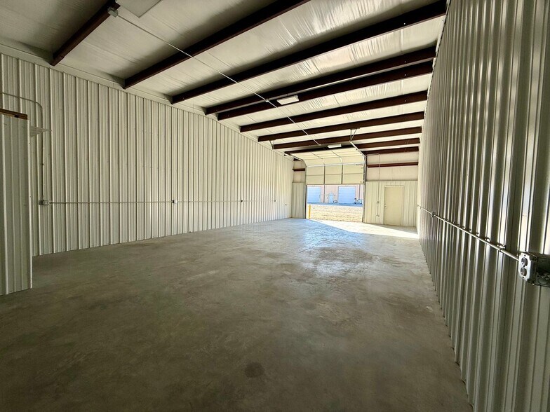 More Photos Of 86 County Road 9501 N, Brookland Industrial For Lease