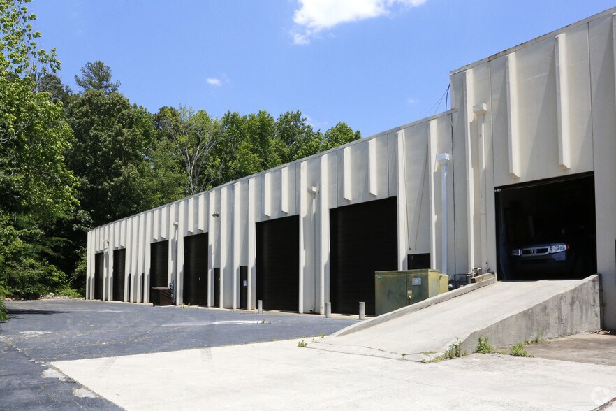 More Photos Of 5360 Snapfinger Woods Dr, Decatur Distribution For Lease