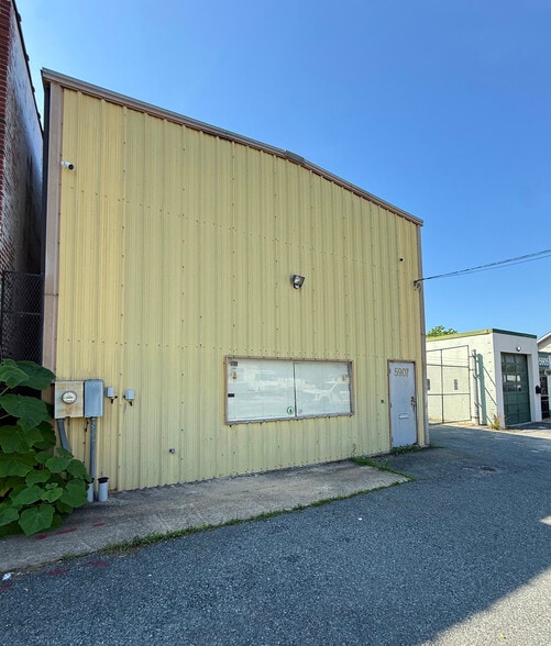 More Photos Of 5907 Arbor St, Hyattsville Warehouse For Sale
