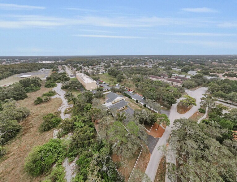 More Photos Of 11748 La Madera Blvd, Port Richey Office For Sale