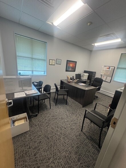 More Photos Of 301 Manchester Rd, Poughkeepsie Medical For Lease