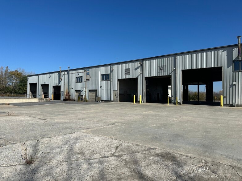 More Photos Of 5102 Beekmantown Dr, Whitehall Warehouse For Lease