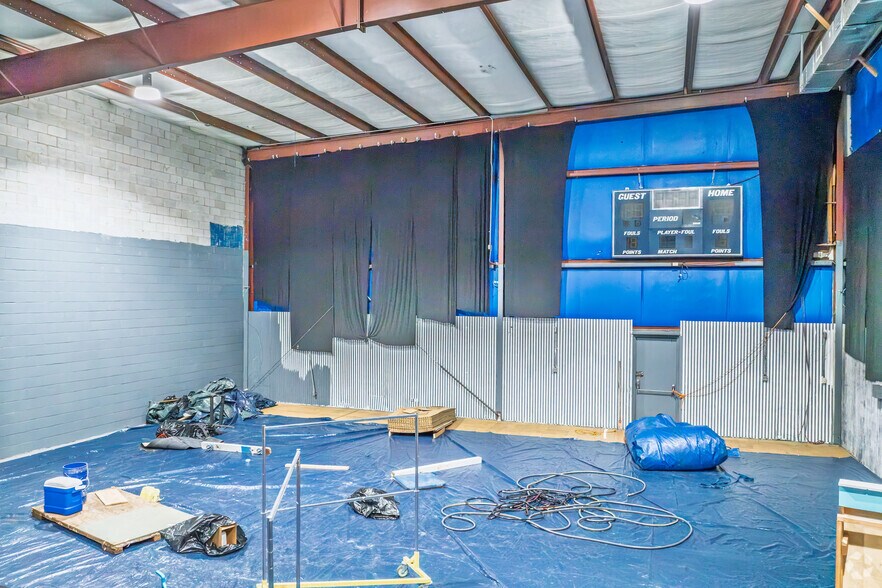 More Photos Of 211 W Cronly St, Laurinburg Office For Sale