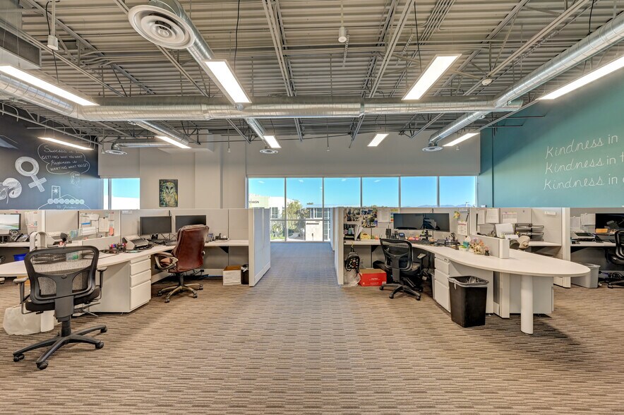 More Photos Of 8906 Spanish Ridge Ave, Las Vegas Office For Sale