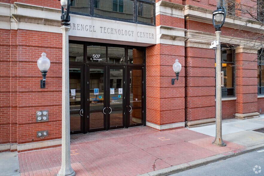 More Photos Of 507 E Michigan St, Milwaukee Office For Lease