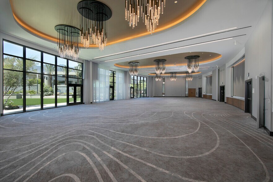 More Photos Of 130 W Huntington Dr, Arcadia Hotel For Sale