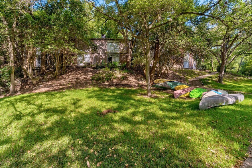 More Photos Of 1801 Westlake Dr, West Lake Hills Land For Sale