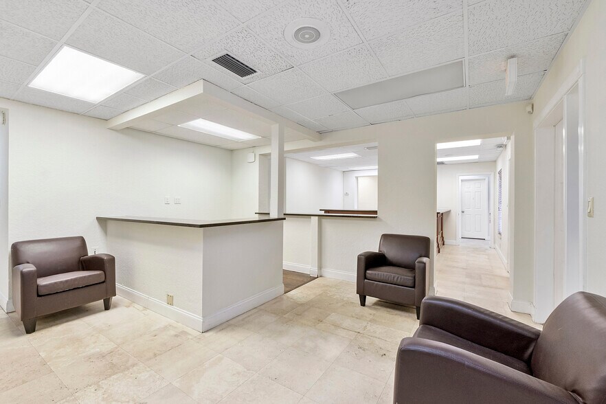 More Photos Of 1730 E Commercial Blvd, Fort Lauderdale Medical For Lease