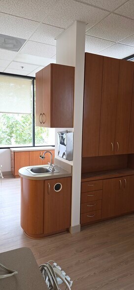 More Photos Of 25251 Paseo de Alicia, Laguna Hills Medical For Lease