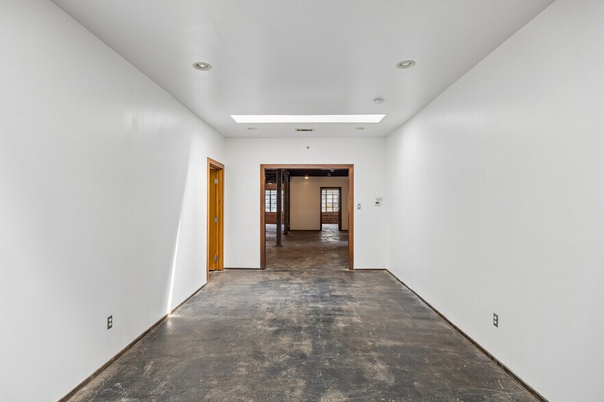 More Photos Of 2602 Kings Rd, Dallas Religious Facility For Sale