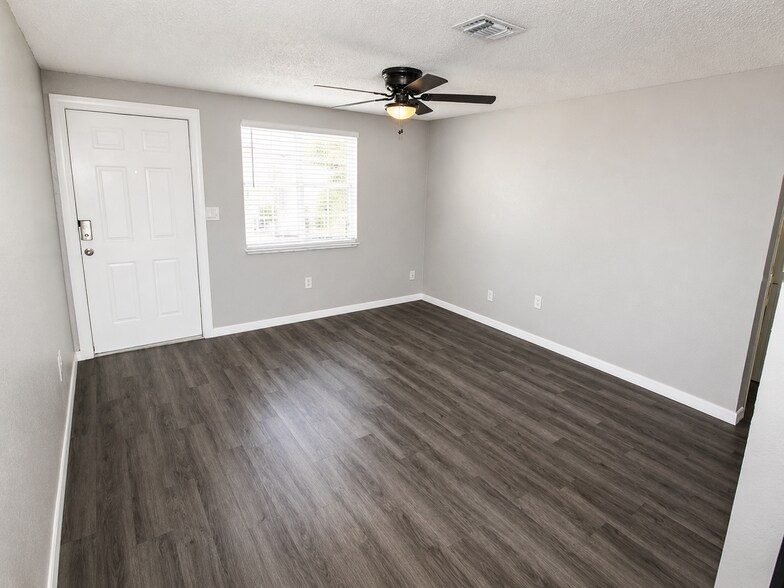 More Photos Of 350 Elm St, Englewood Apartments For Sale