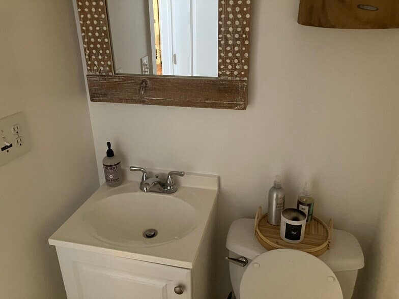 More Photos Of 5437 Penn Ave, Pittsburgh Storefront Retail Residential For Lease