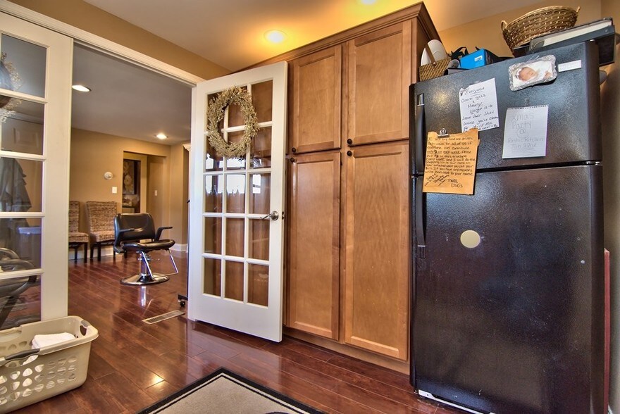 More Photos Of 924 S Main Ave, Scranton General Retail For Sale