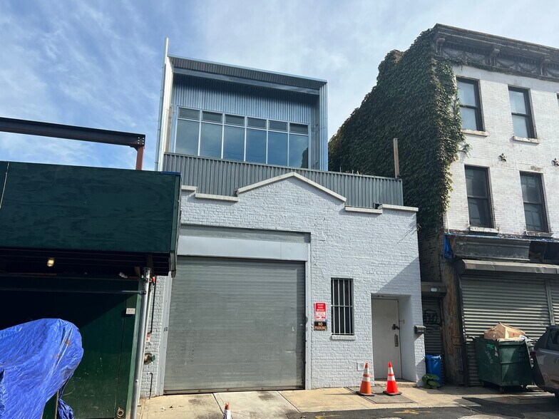 More Photos Of 119 42nd St, Brooklyn Warehouse For Sale