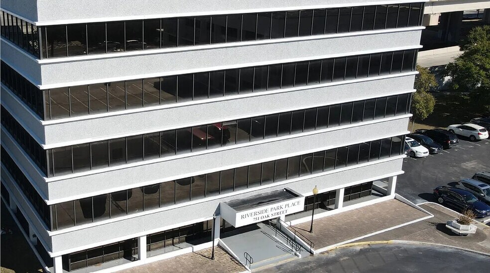 More Photos Of 751 Oak St, Jacksonville Office For Lease