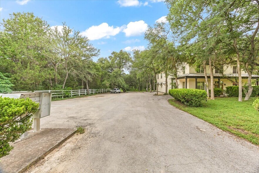 More Photos Of 18965 FM 2252, Garden Ridge Office For Sale