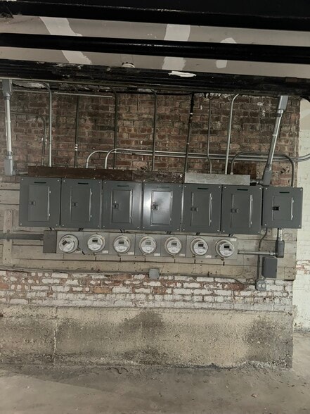 More Photos Of 7530 S Phillips Ave, Chicago Apartments For Sale