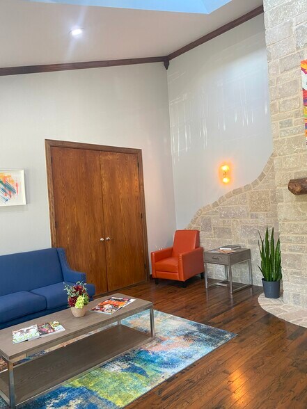 More Photos Of 1105 Cheek Sparger Rd, Colleyville Office For Sale