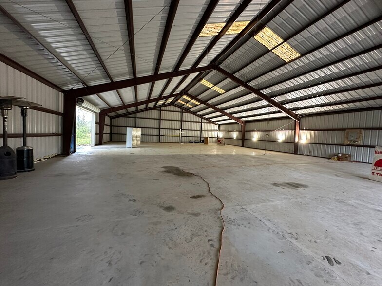 More Photos Of 3972 Millside Rd, Laurel Hill Industrial For Lease