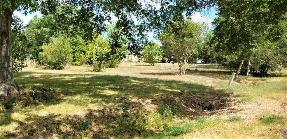 More Photos Of 401 2nd Street, Rosenberg Land For Sale