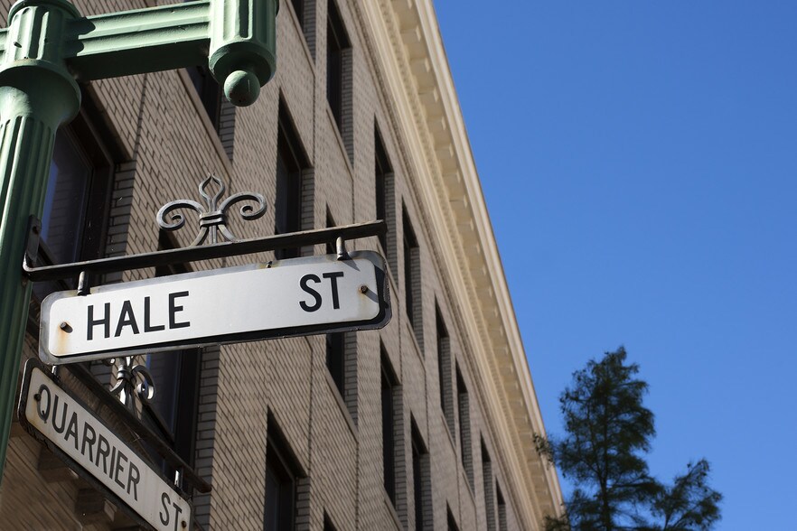 More Photos Of 815 Quarrier St, Charleston Office For Sale