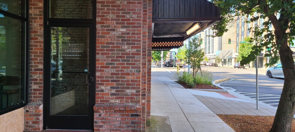 More Photos Of 120 Commercial St NE, Salem Storefront Retail Office For Lease