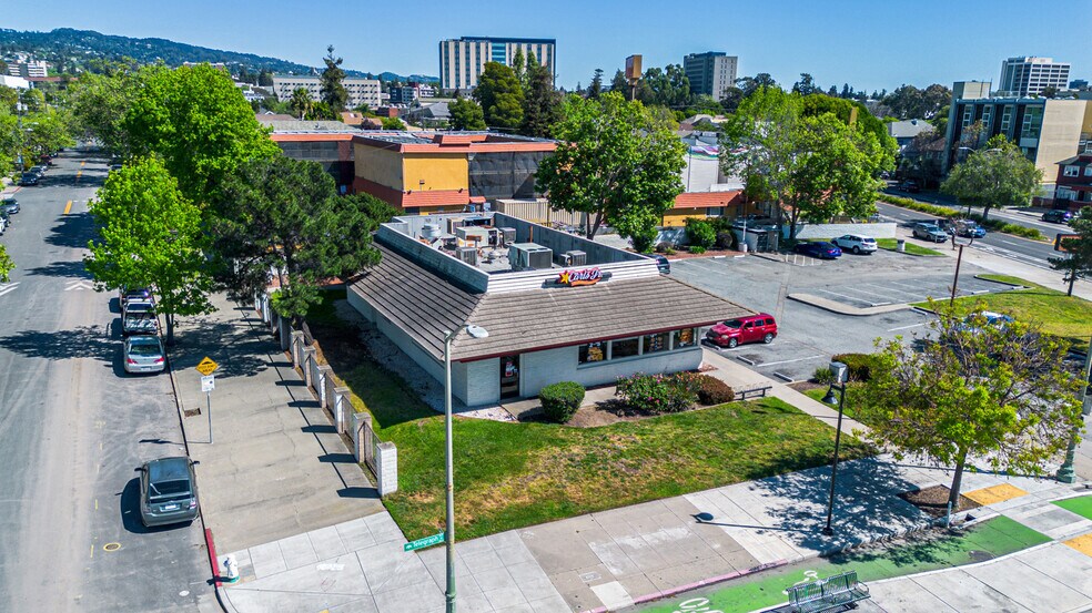 More Photos Of 3770 Telegraph Ave, Oakland Fast Food For Sale