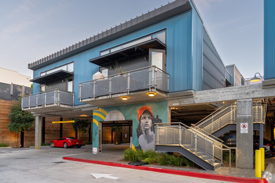More Photos Of 330 S Cedros Ave, Solana Beach Apartments For Lease