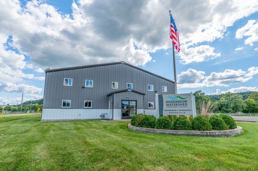 More Photos Of 2050 Reiser Ave SE, New Philadelphia Warehouse For Sale