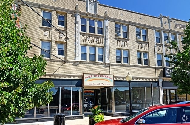 More Photos Of 6442-6450 Cermak Rd, Berwyn Apartments For Lease