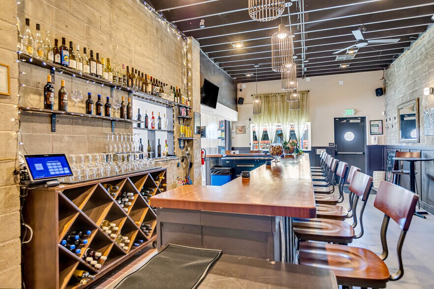 More Photos Of 1011 Del Paso Blvd, Sacramento Restaurant For Sale