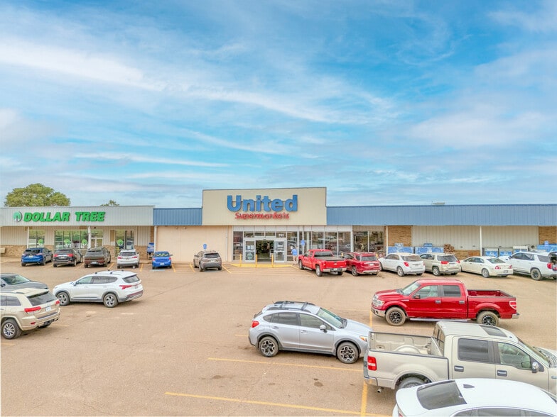 More Photos Of 703 Marshall Howard Blvd, Littlefield General Retail For Sale